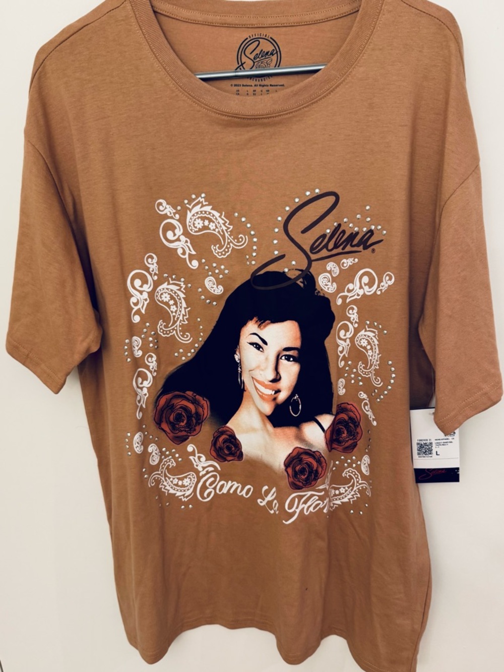 Forever 21 Brown Selena Graphic Tee with Red Rose Accents